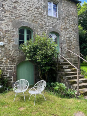La Petite Bruyere Characterful 2 bedroom cottage with fireplace